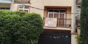 105 ካሬ የሚሸጥ G+3 ቤት በአያት