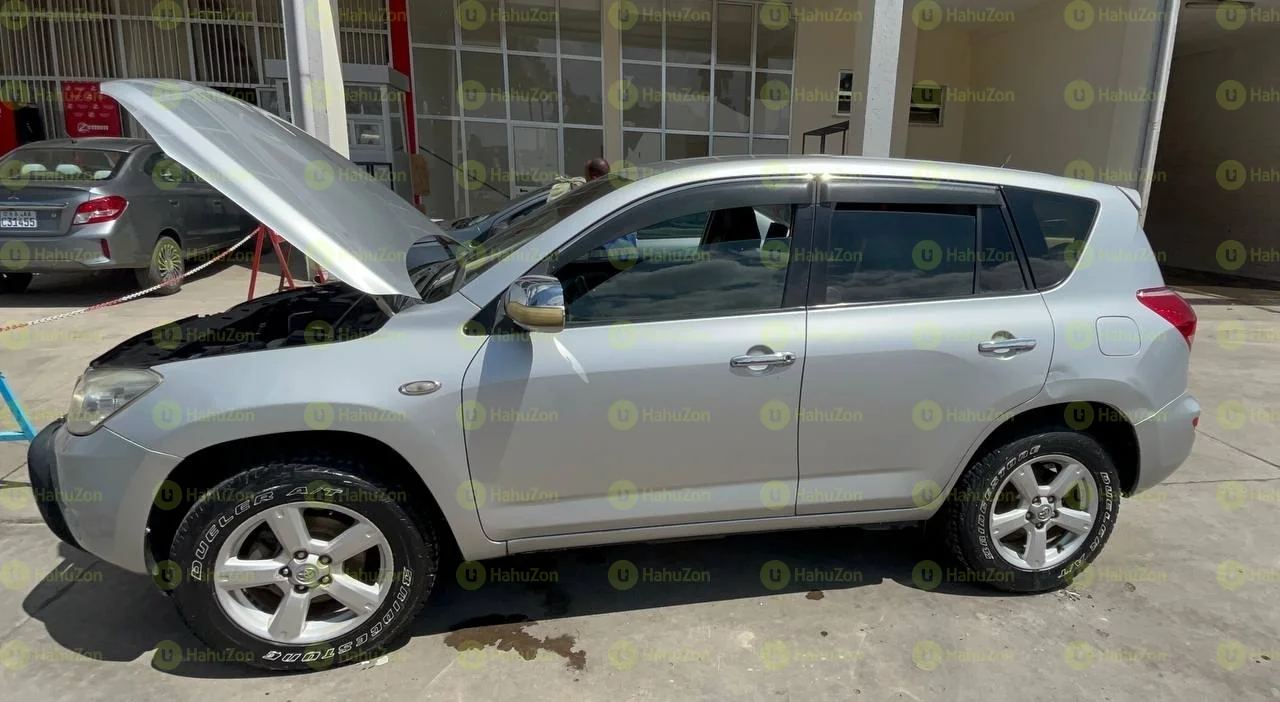 2006 Model-Toyota Rav4