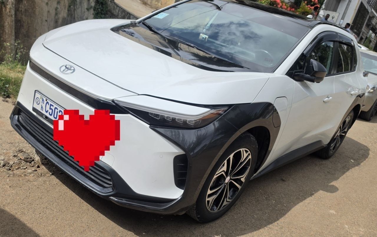 2023 Model-Toyota Bz4X