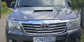 2013 Model-Toyota Hilux Kin Cab
