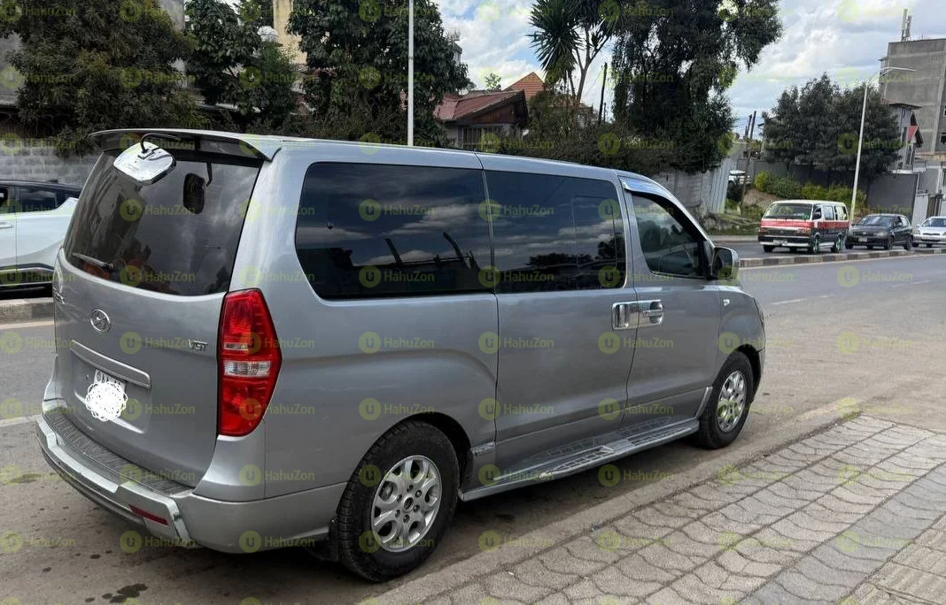 2015 Model-Hyundai Grand Starex