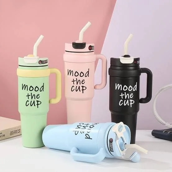 Double Layer Stainless Still Isolated tumblers with straw