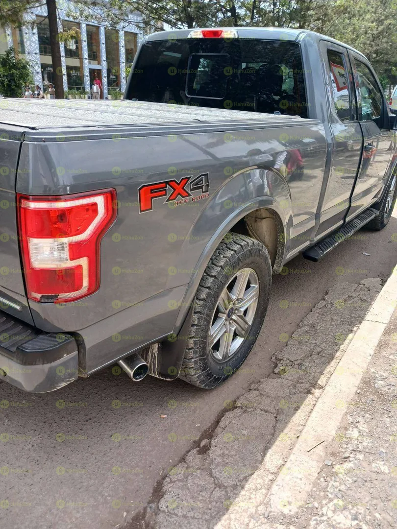 2020 Model-Ford F-150 Lariet