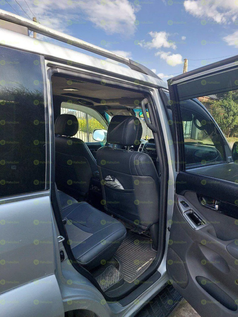 2009 Model-Toyota Land Cruiser Prado