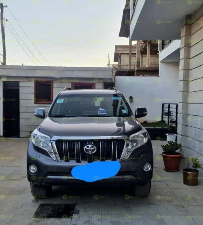 2015 Model-Toyota Land Cruiser Prado