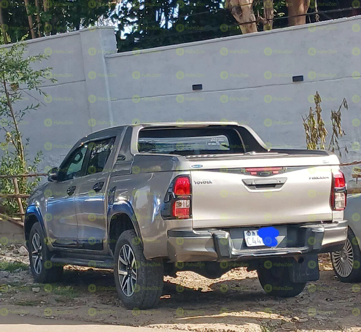 2020 Model-Toyota Hilux Rivo