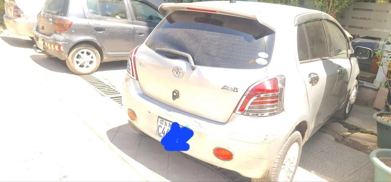 2010 Model-Toyota Yaris Compact
