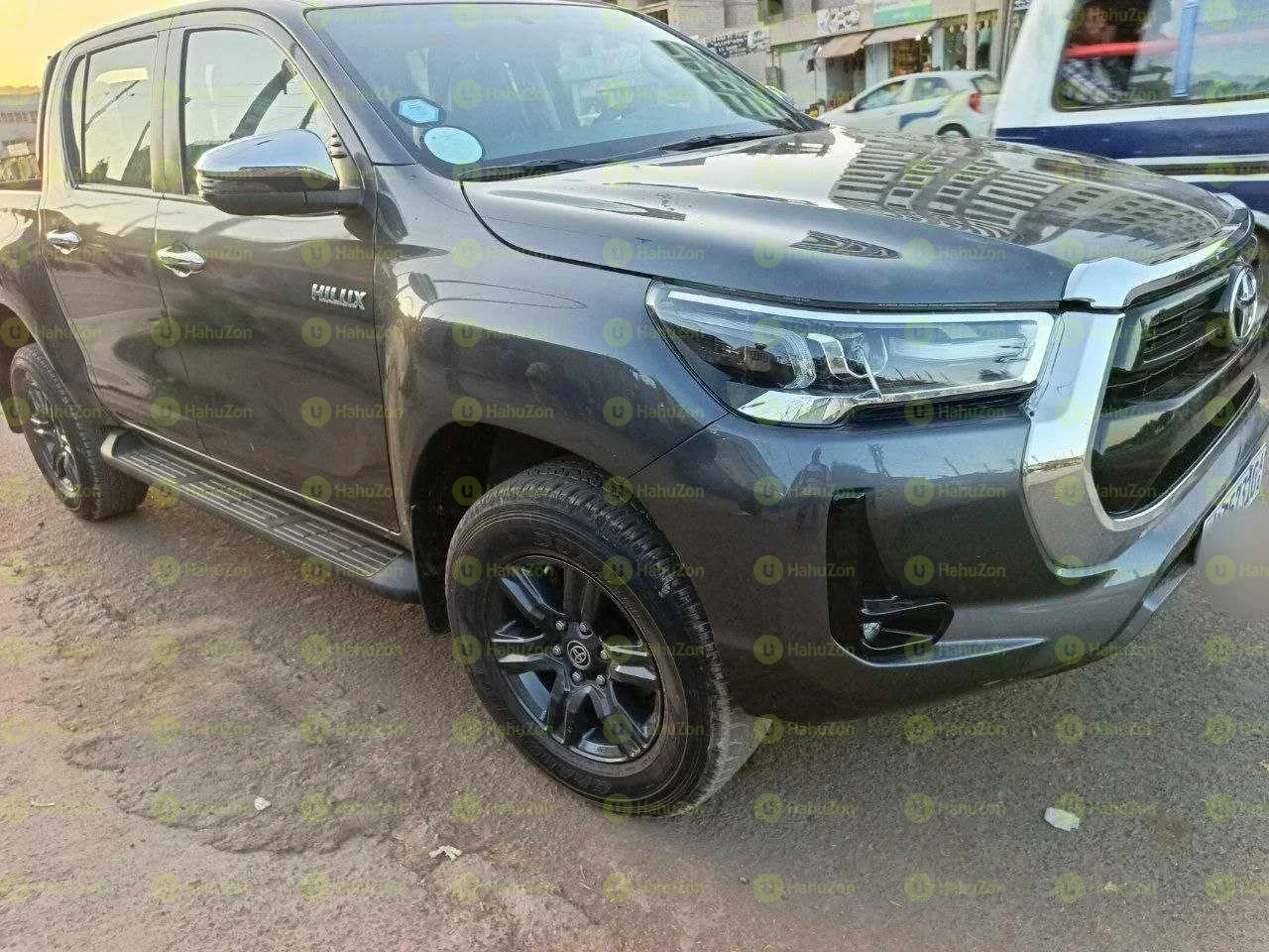 2023 Model-Toyota Hilux SR5