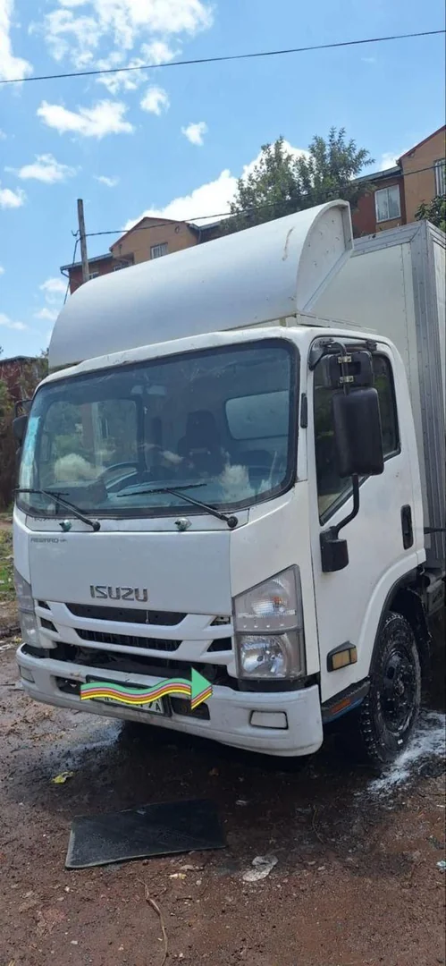 2017 Model-Isuzu Obama Van