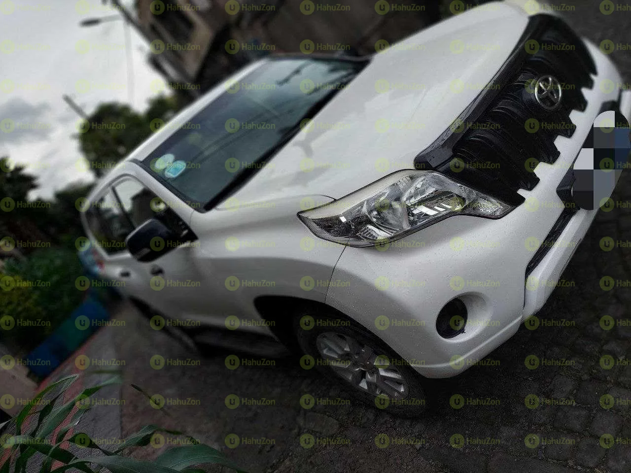 2014 Model-Toyota Land Cruiser Prado