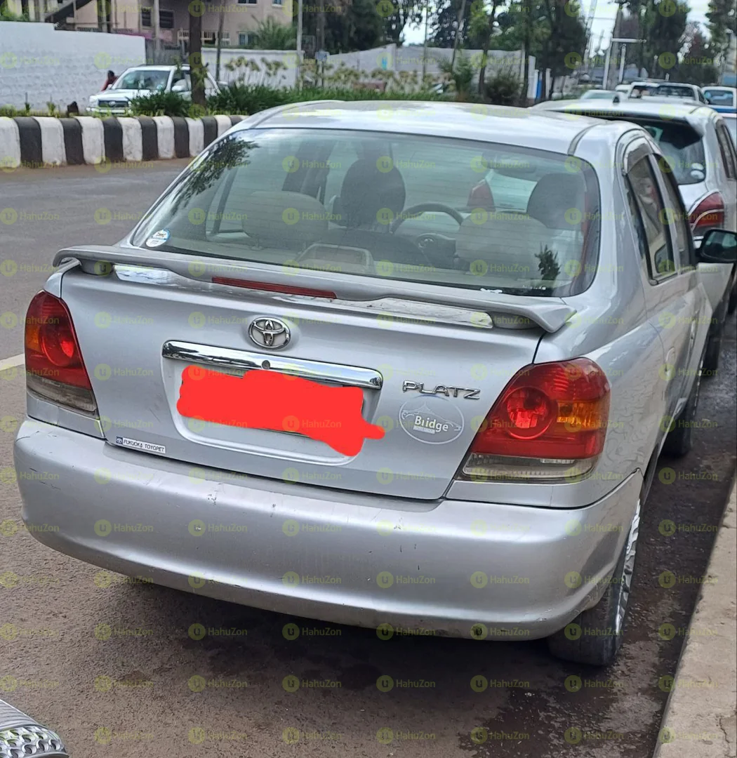2005 Model-Toyota Platz