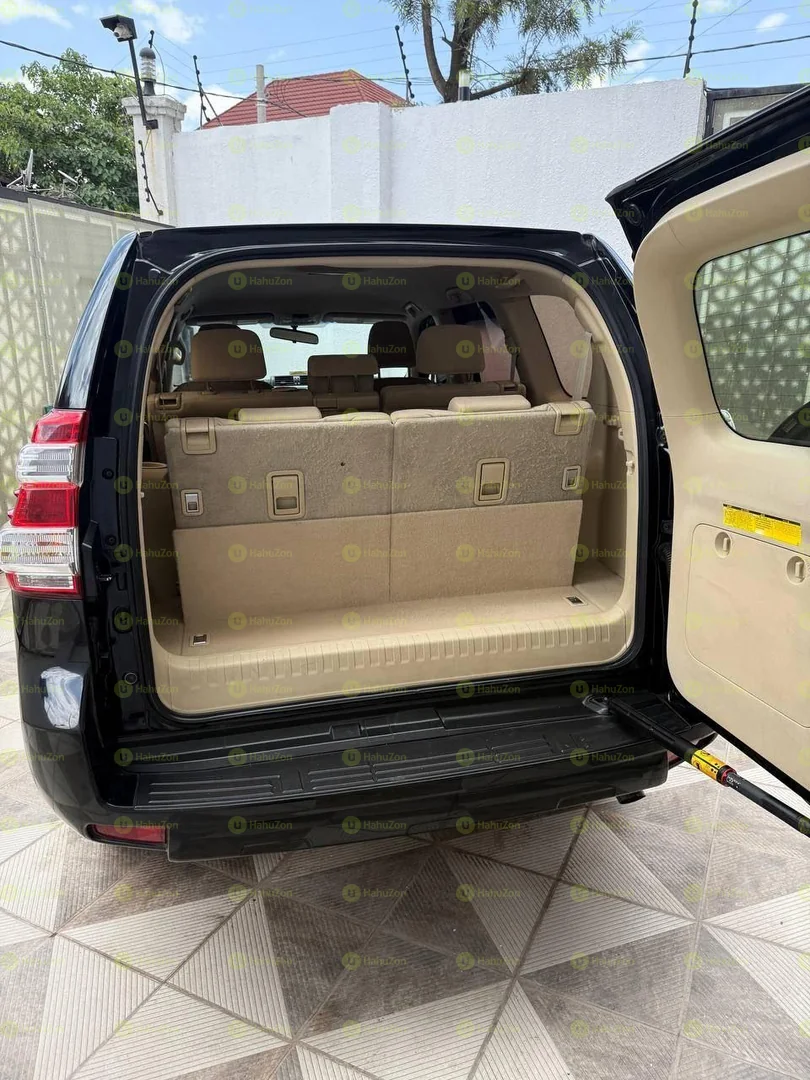 2015 Model-Toyota Landcruiser Prado