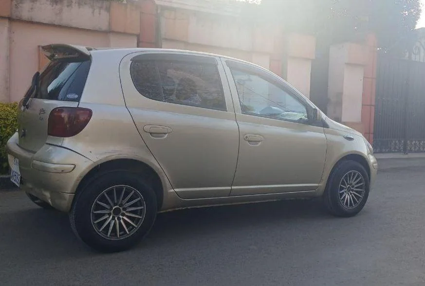 2003 Model-Toyota Vitz
