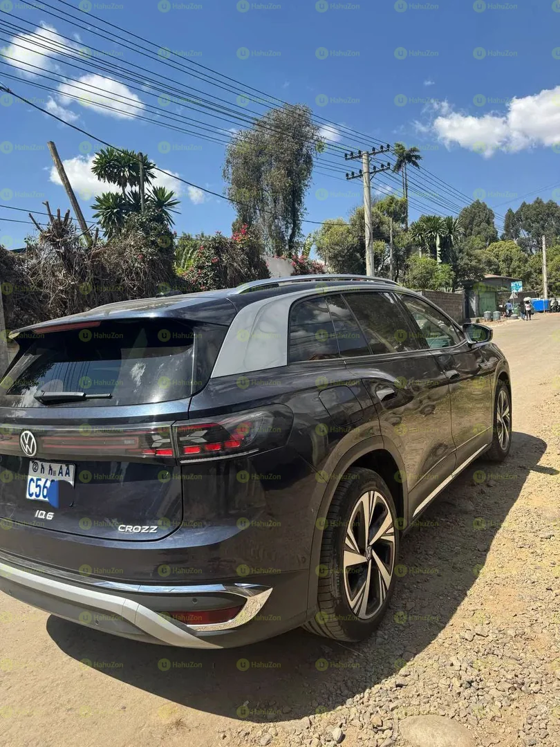 2023 Model-Volkswagen ID.6 Crozz Pro
