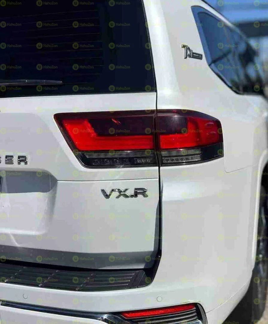 2022 Model-Toyota Land Cruiser 300