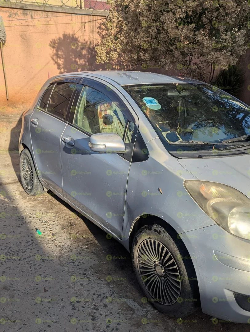 2008 Model-Toyota Yaris Compact