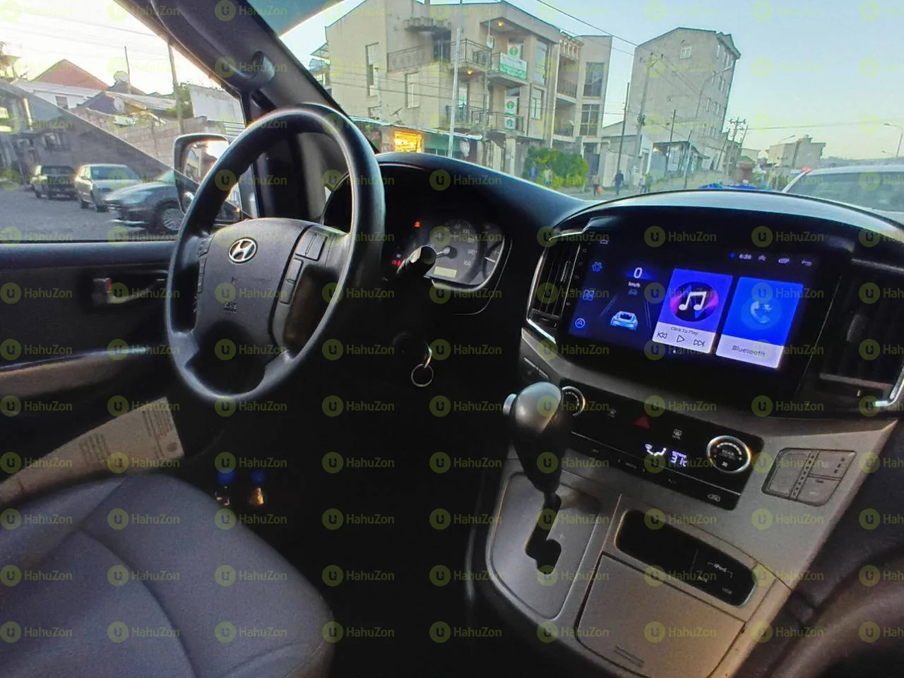 2015 Model-Hyundai Grand Starex