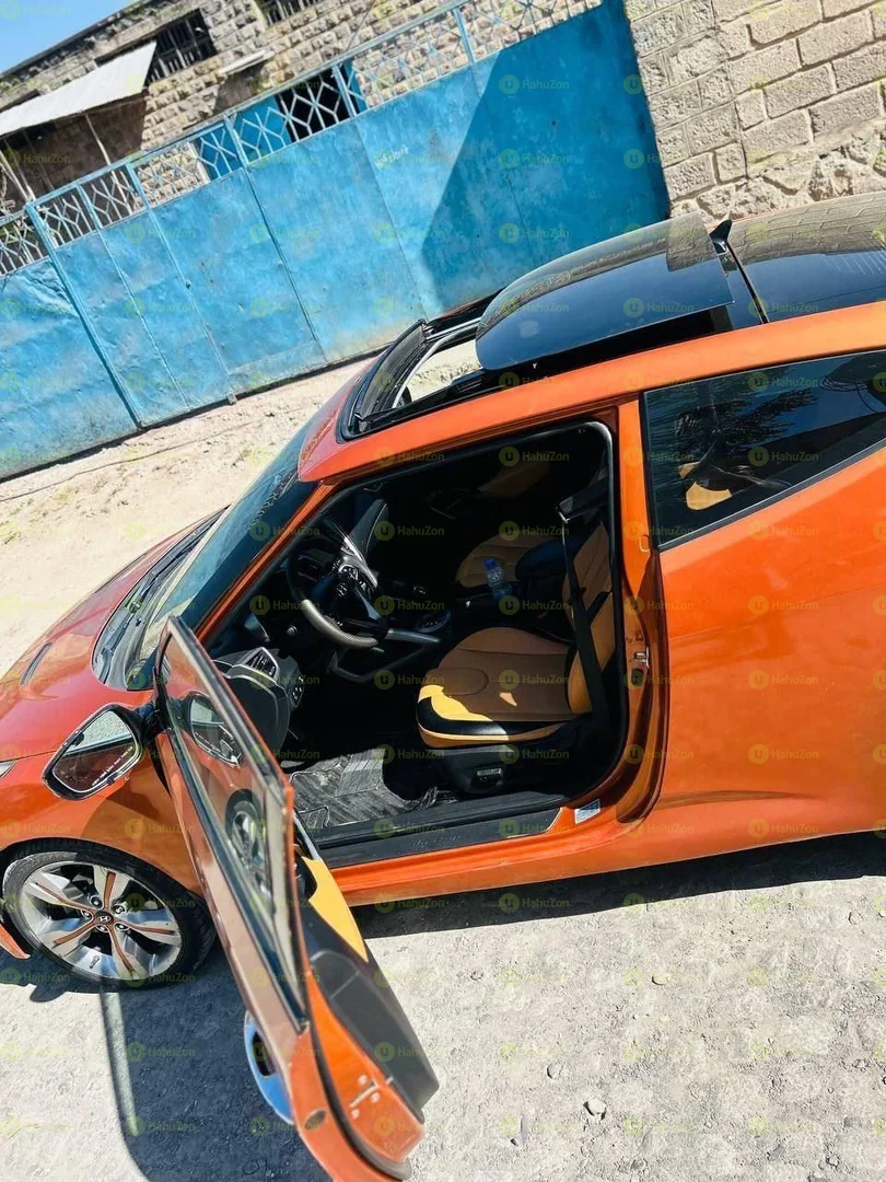 2012 Model-Hyundai Veloster