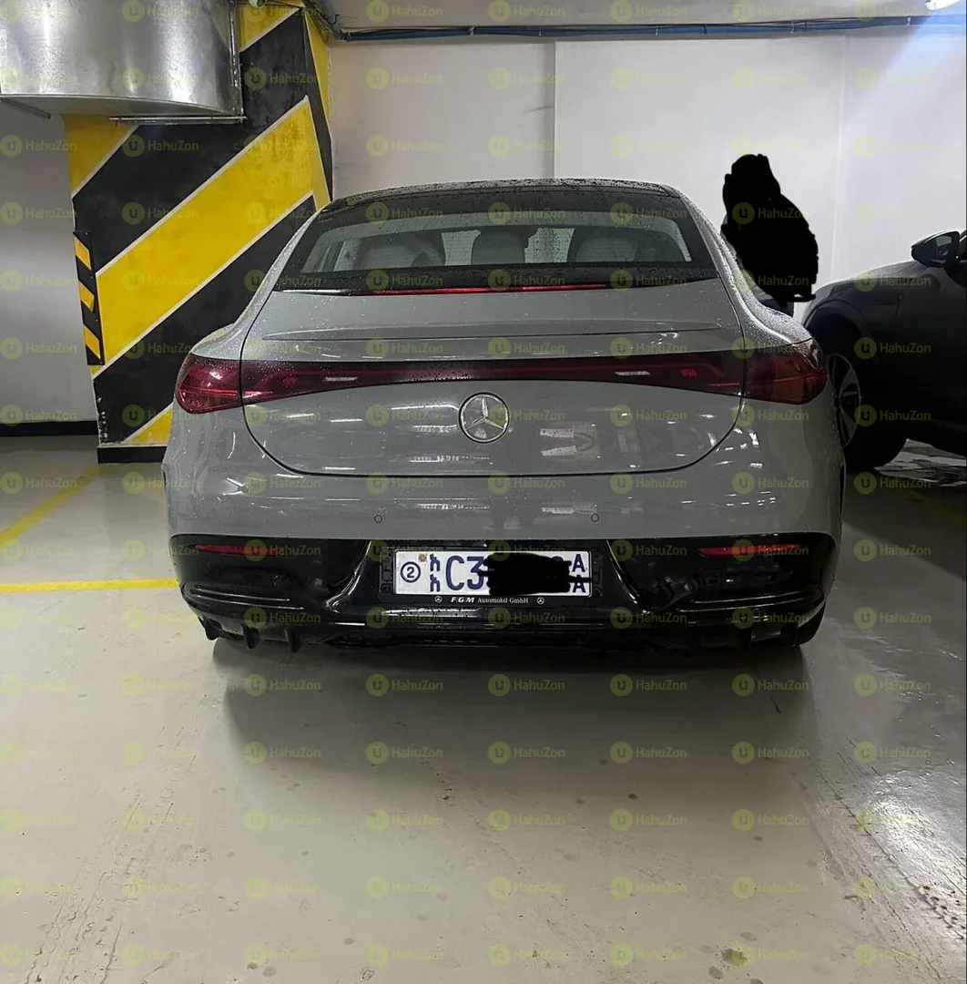 2024 Model-Mercedes-Benz EQE 350 Ultra