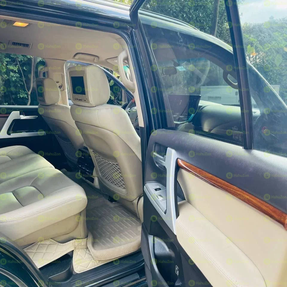 2014 Model-Toyota LandCruiser GX.R