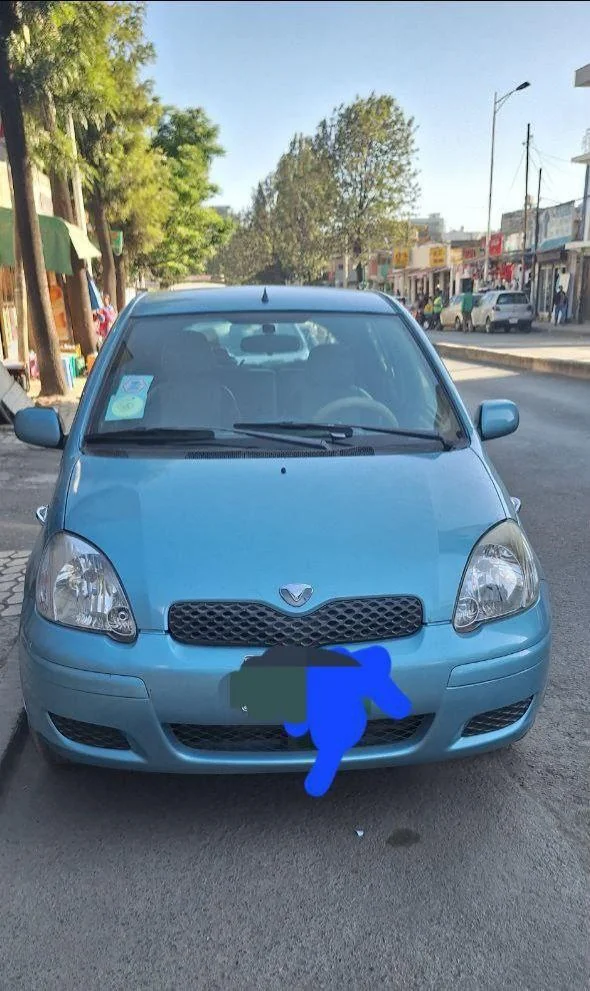 2002 Model-Toyota Vitz