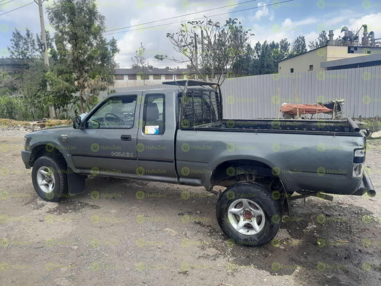 1998 Model-Toyota 2LT