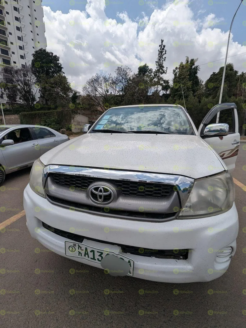 2011 Model-Toyota Hilux
