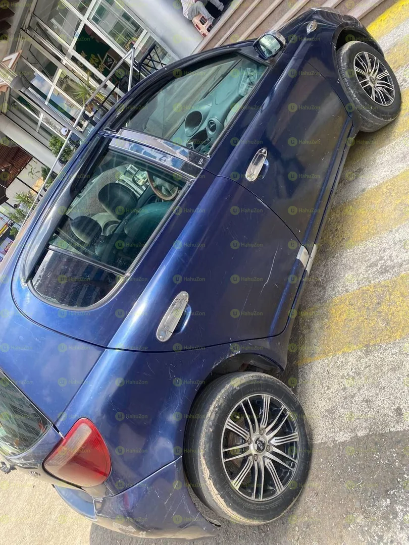 2001 Model-Toyota Vitz