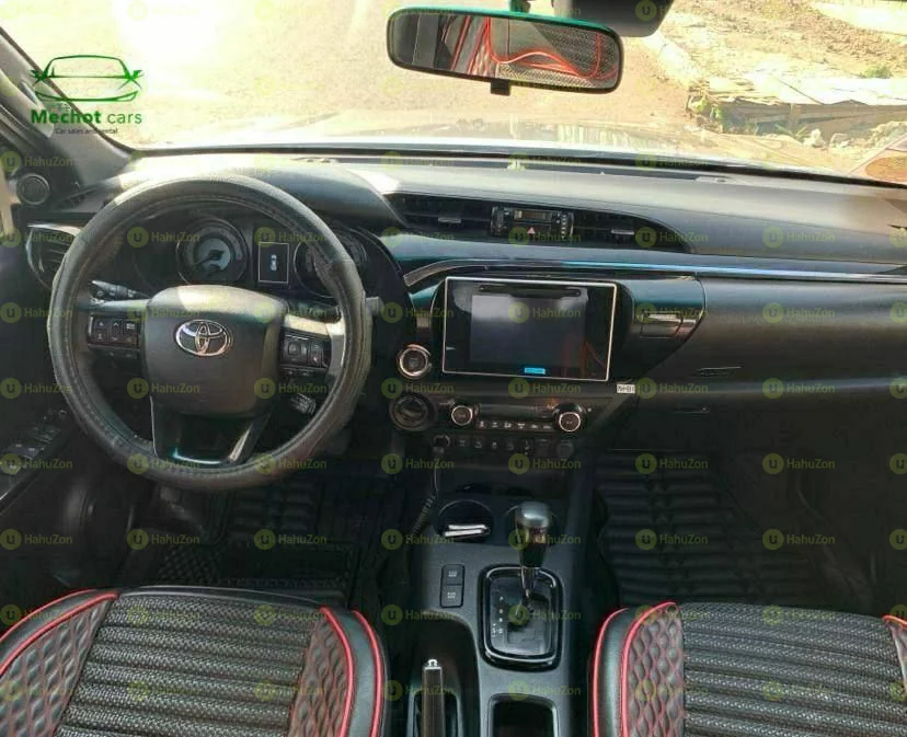 2020 Moel-Toyota Hilux Revo