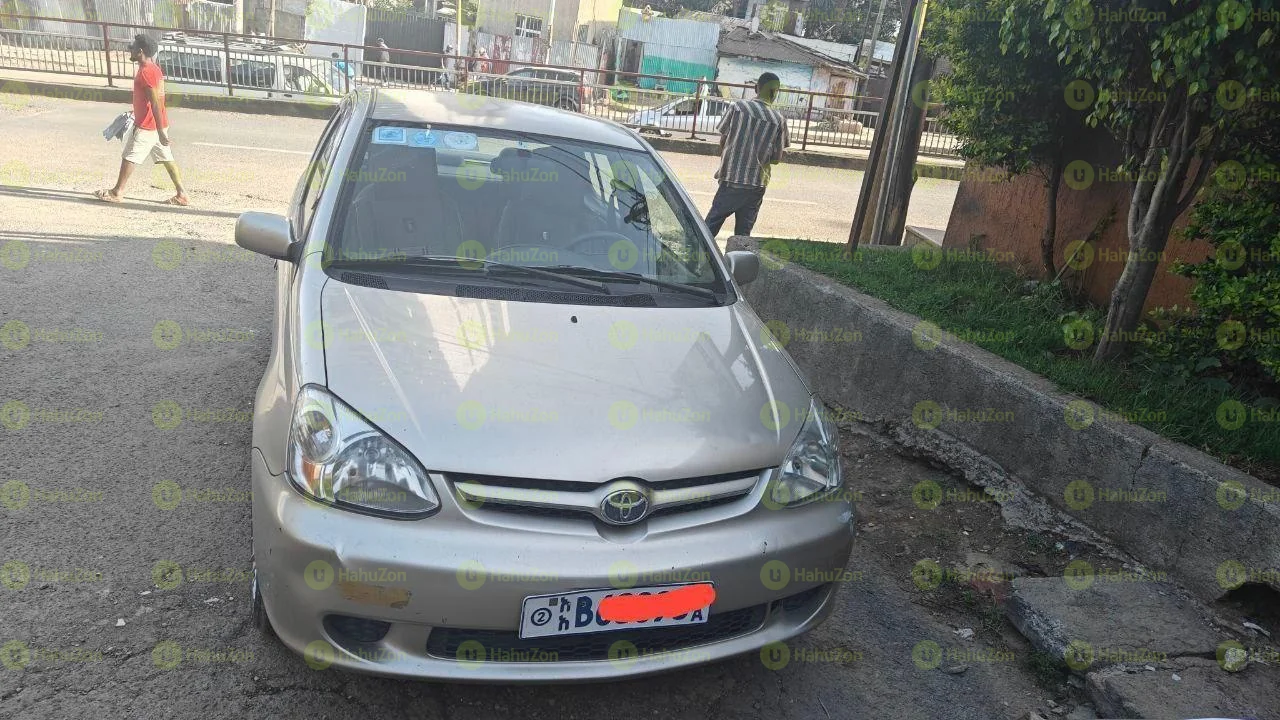 2003 Model-Toyota Platz