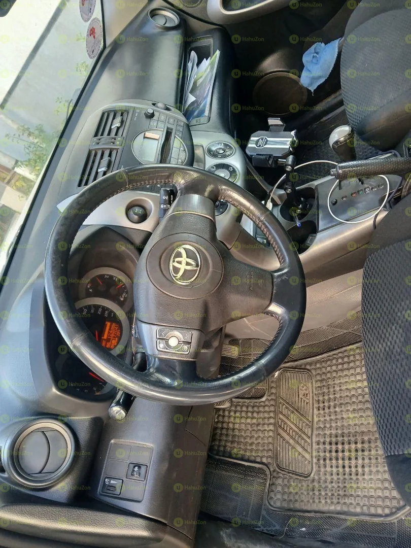 2009 Model-Toyota Rav4