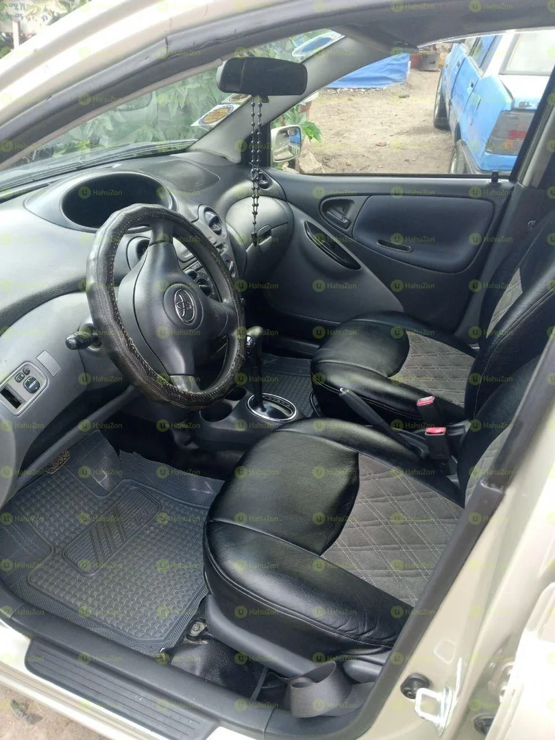 2002 Model-Toyota Vitz