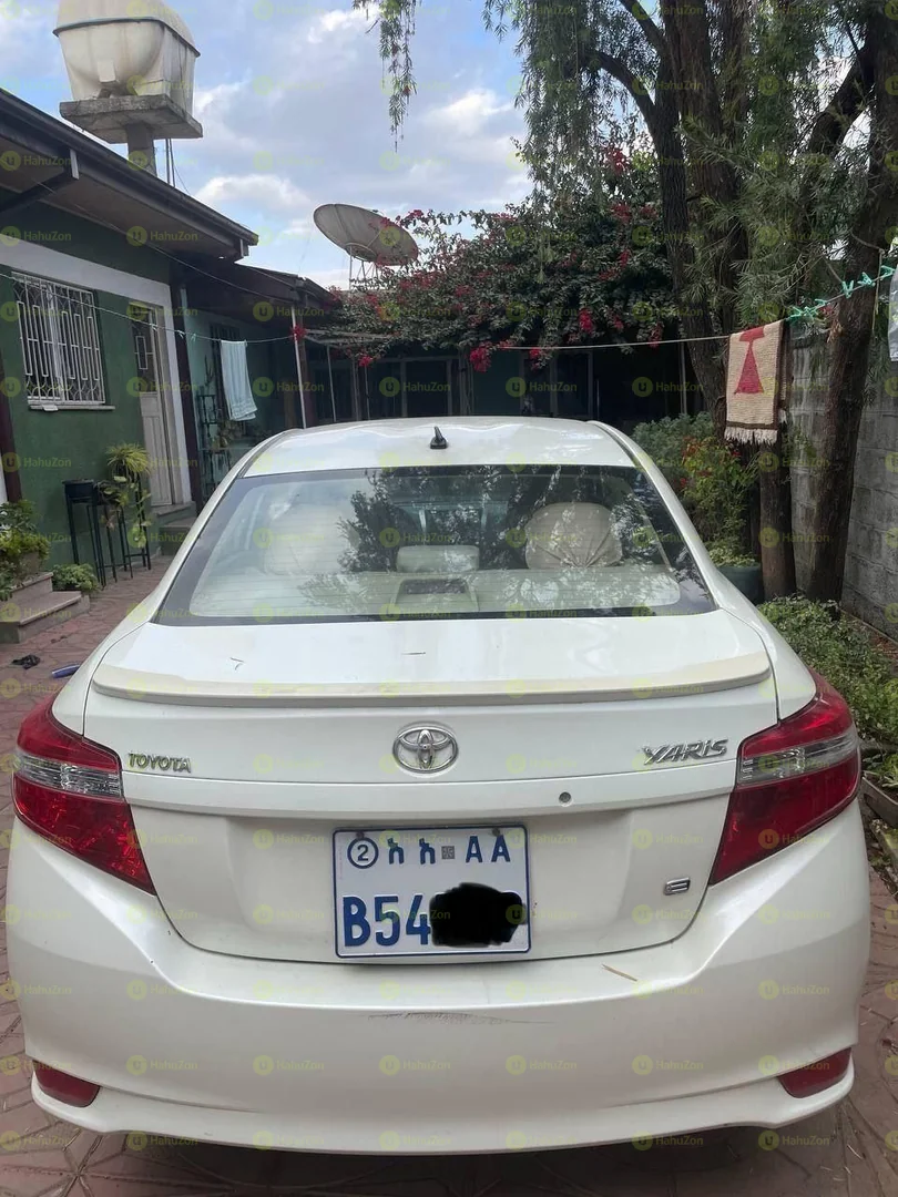 2015 Model-Toyota Yaris