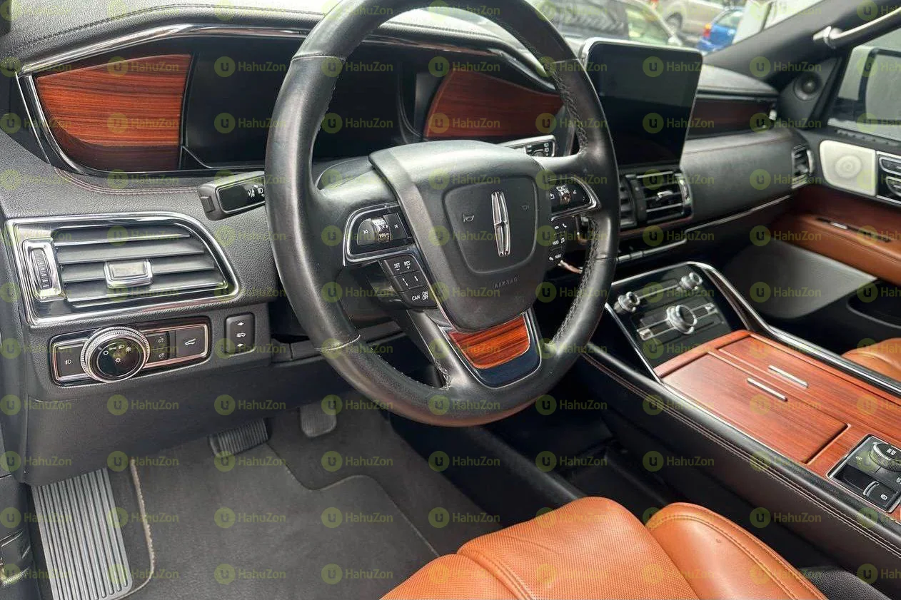 2022 Model-Lincoln Navigator
