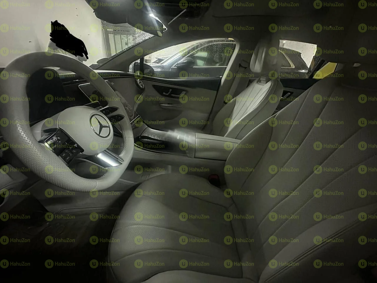 2024 Model-Mercedes-Benz EQE 350 Ultra