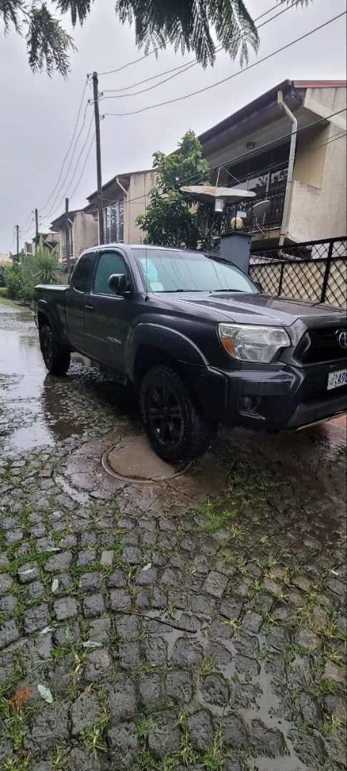 2015 Model-Toyota Tacoma