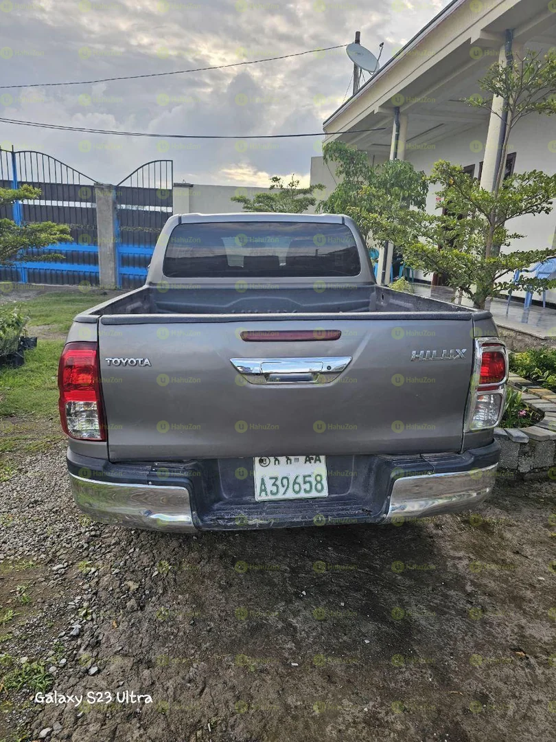 2016 Model-Toyota Hilux Revo