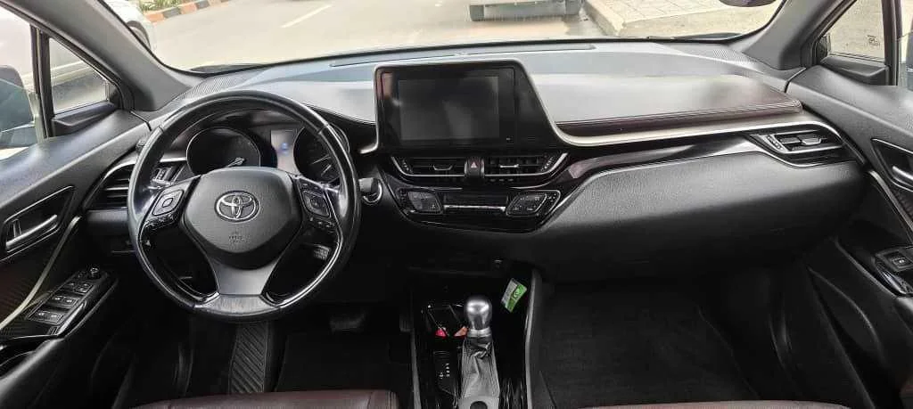 2019 Model-Toyota Ch-R
