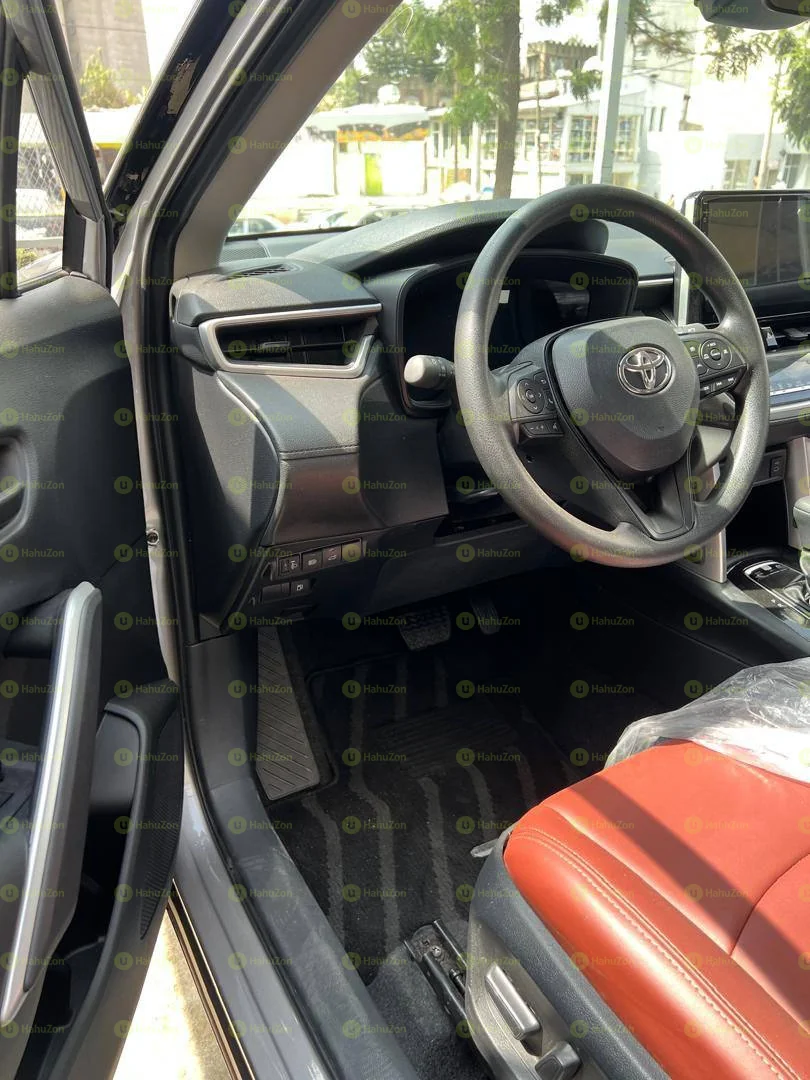 2024 Model-Corolla Cross Hybrid