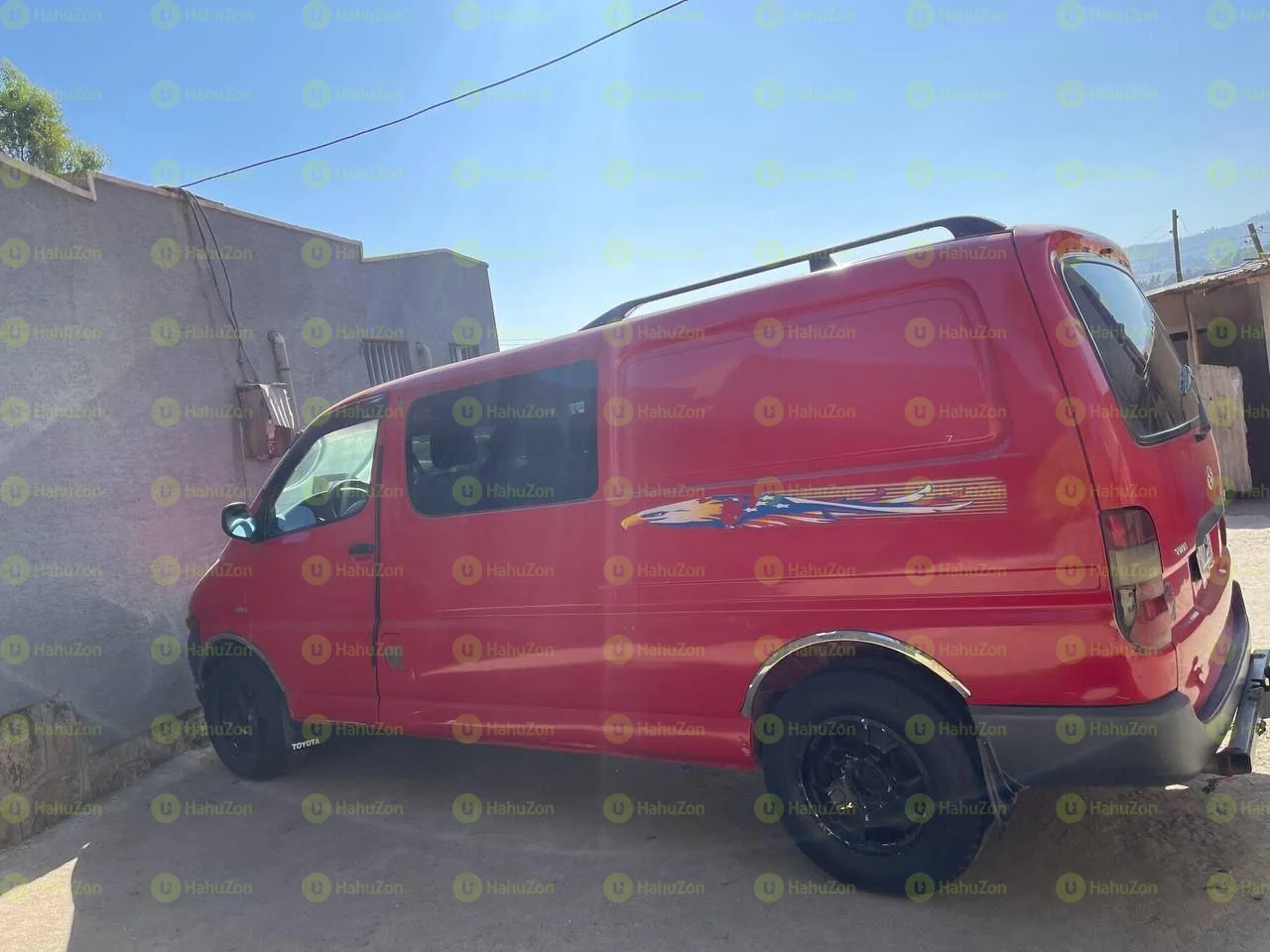 2003 Model-Toyota Hiace Dolphin