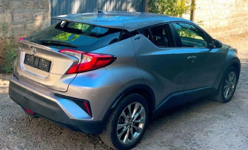 2017 Model-Toyota Ch-R