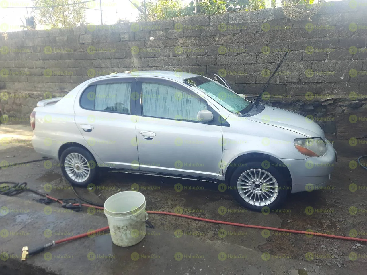 2001 Model-Toyota Platz
