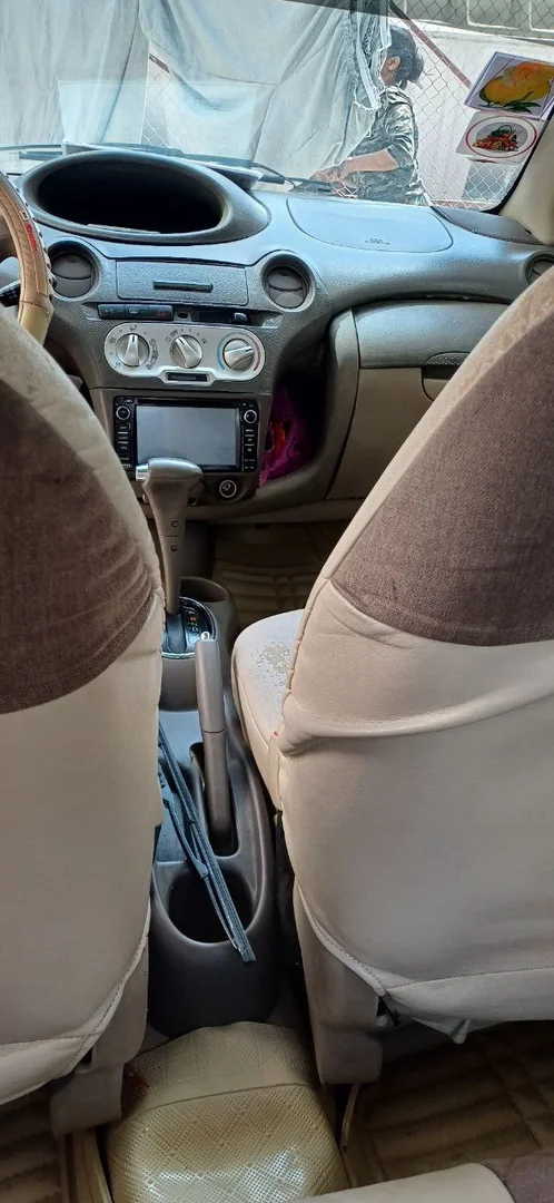 2002 Model-Toyota Platz