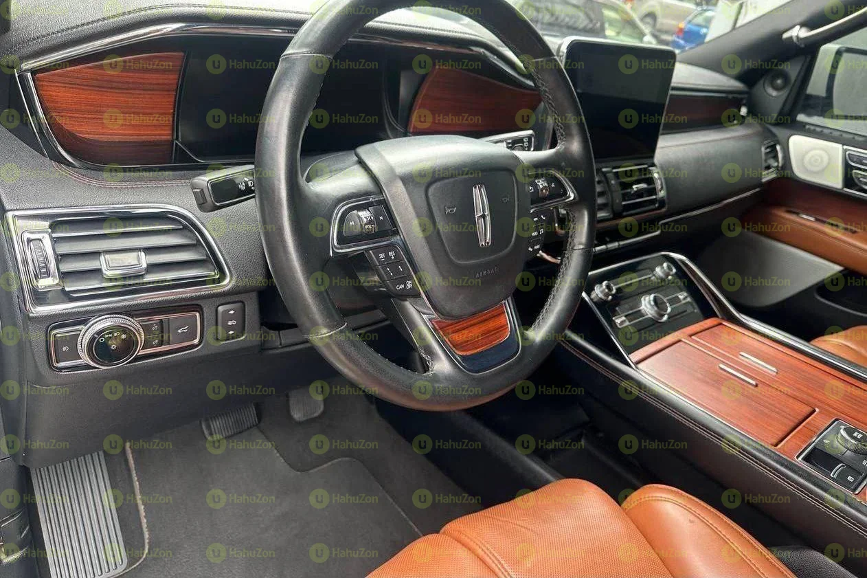 2022 Model-Lincoln Navigator