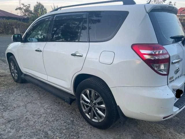 2011 Model-Toyota Rav-4