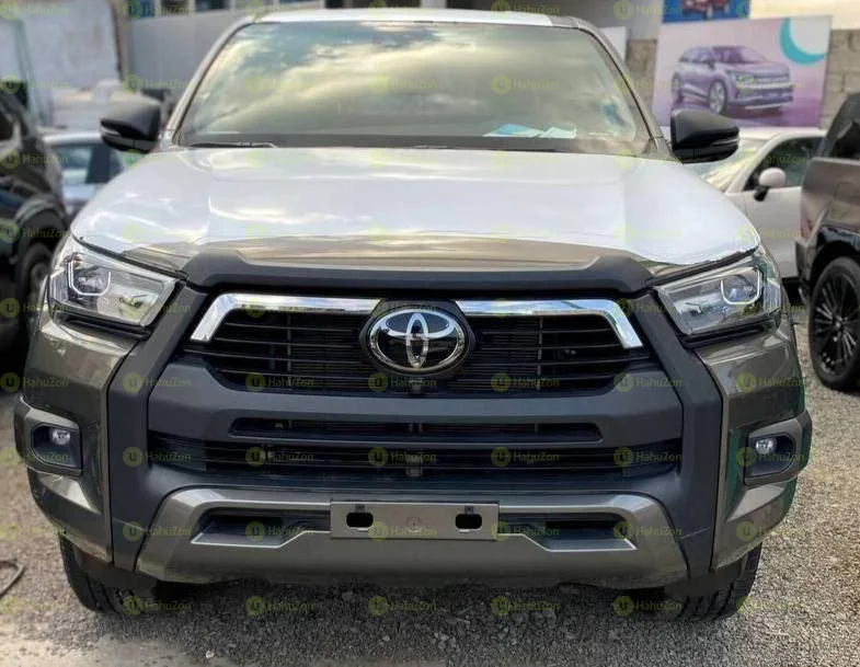 2023 Model-Toyota Hilux Doubl Invincible