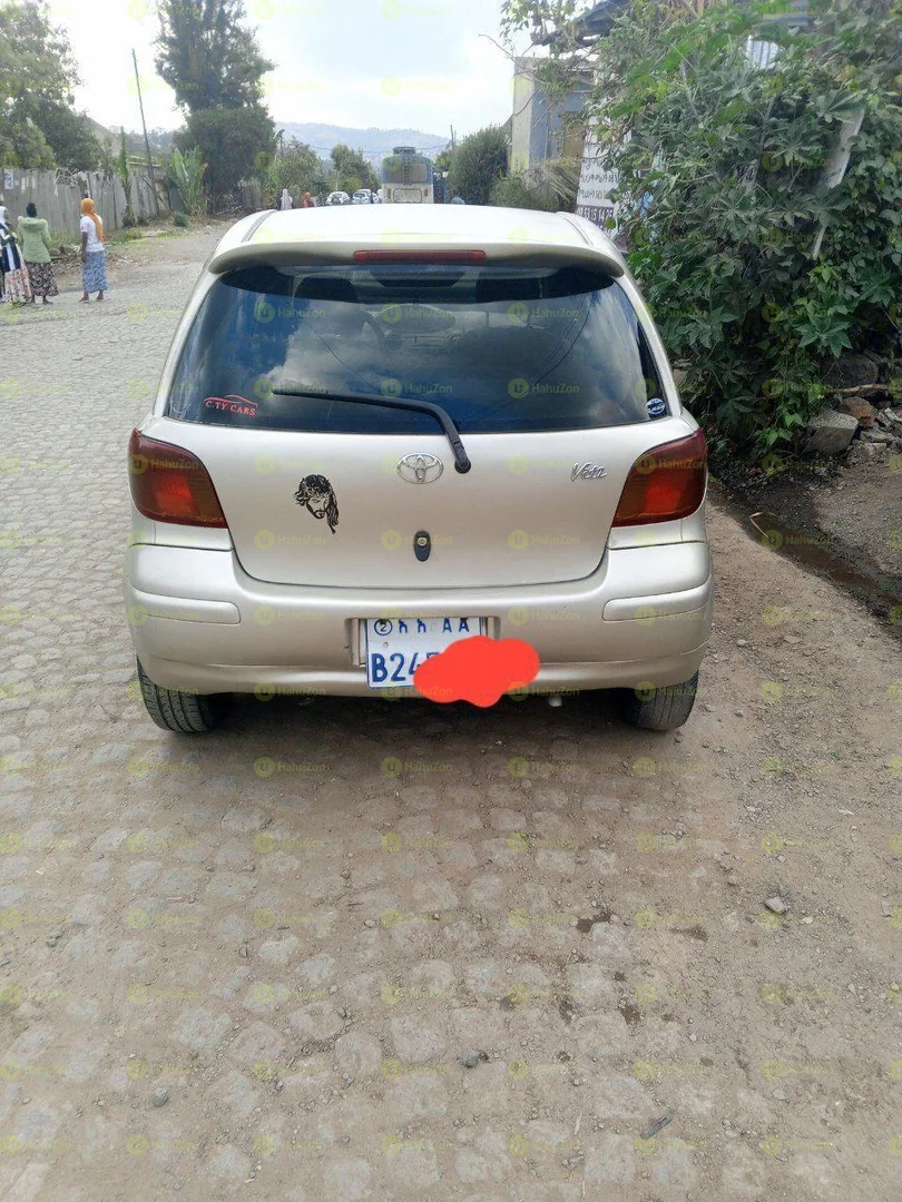2002 Model-Toyota Vitz
