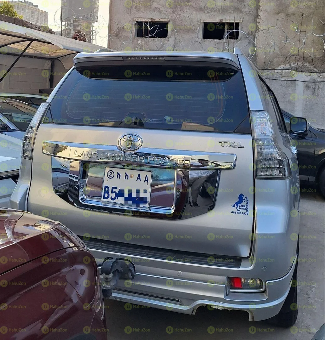 2016 Model-Toyota Landcruiser Prado