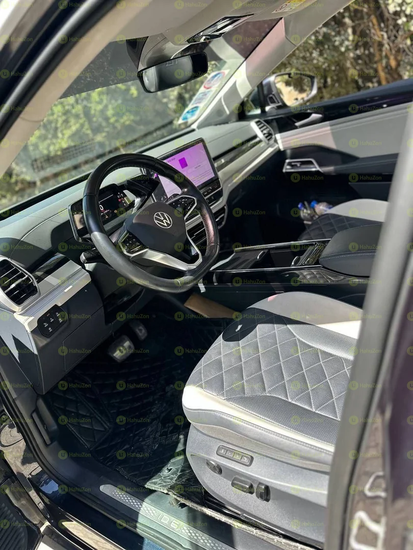 2022 Model-Volkswagen ID.6Crozz Pro