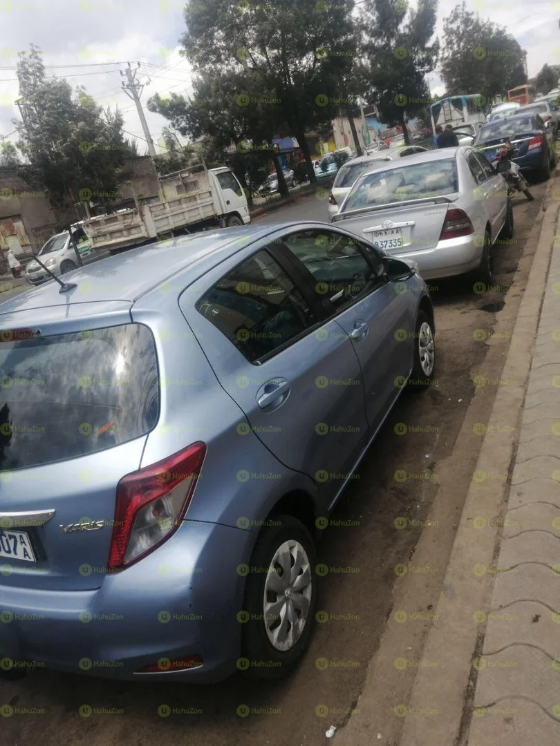 2012 Model-Toyota Yaris Compact